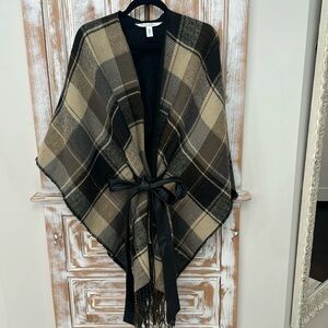 Michael stars plaid poncho with belt one size fits most like new